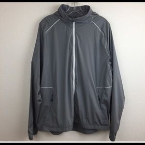 Lululemon mens xxl lightweight raincoat hooded